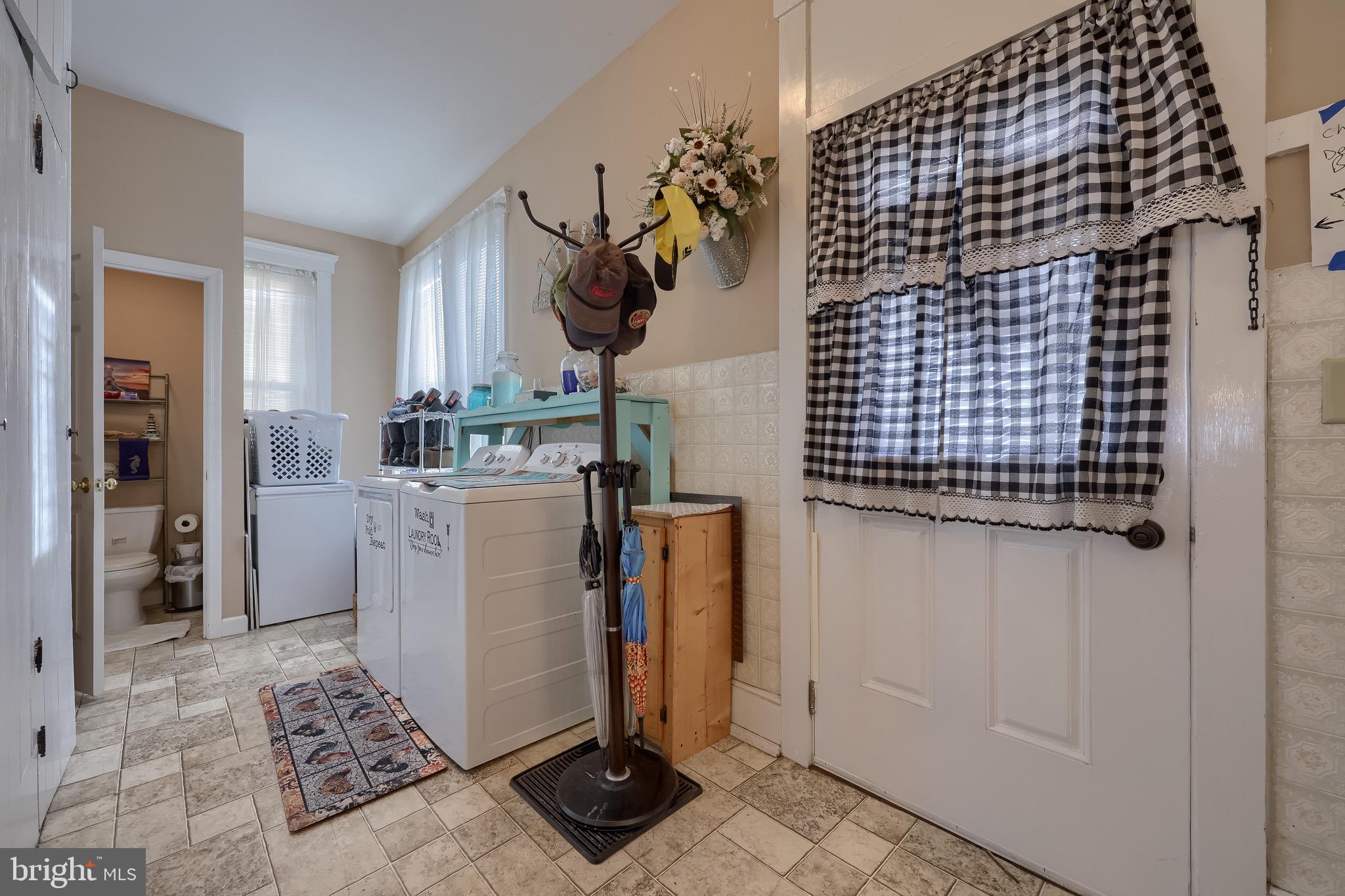 1258 Main Street East Earl, PA 17519 - Photo 13 of 42