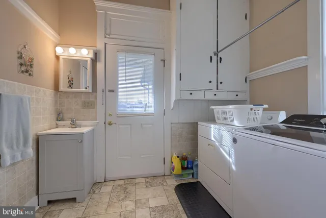 $439,000 | 1258 Main Street, East Earl, PA 17519