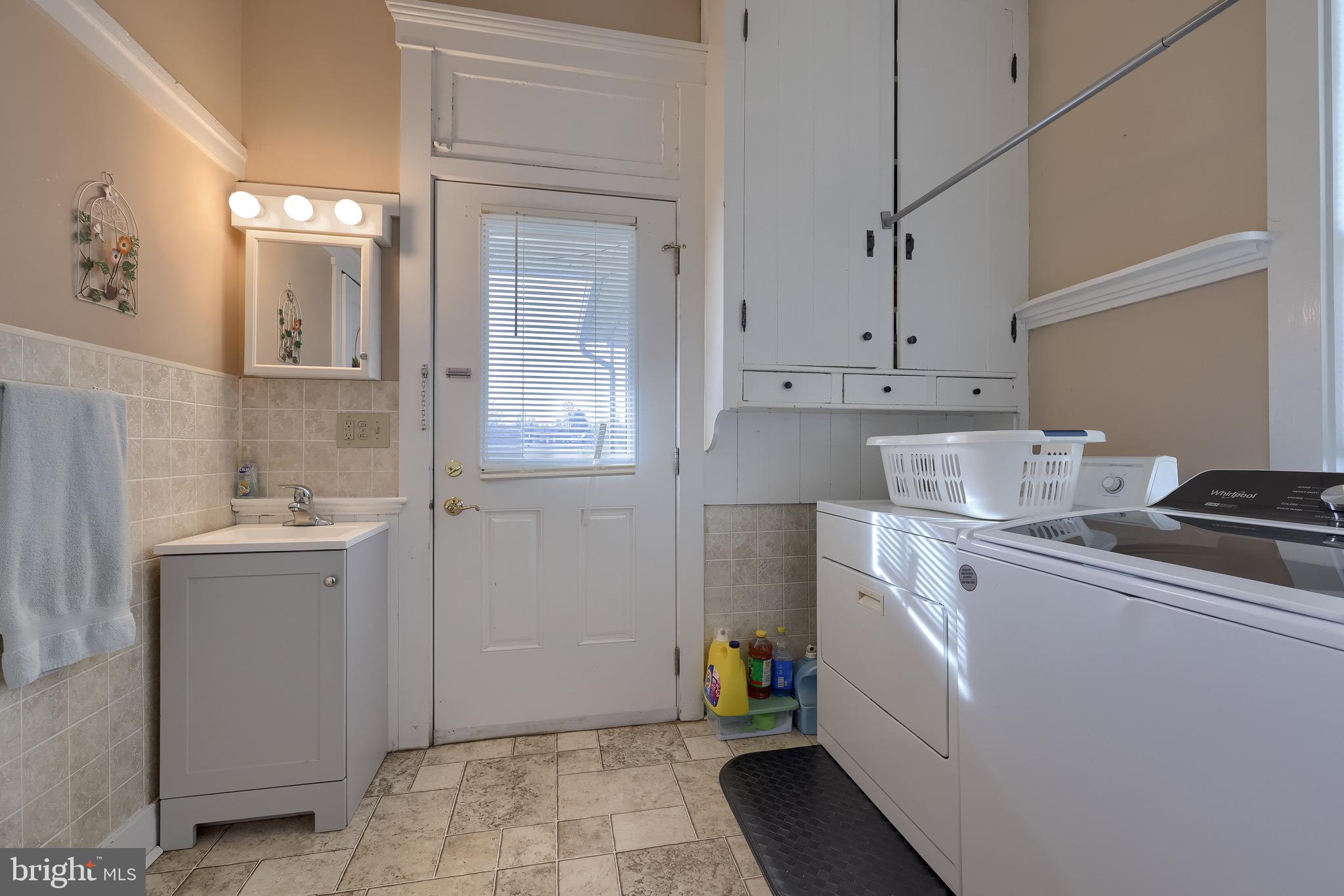 1258 Main Street East Earl, PA 17519 - Photo 31 of 42