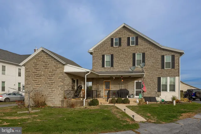$439,000 | 1258 Main Street, East Earl, PA 17519