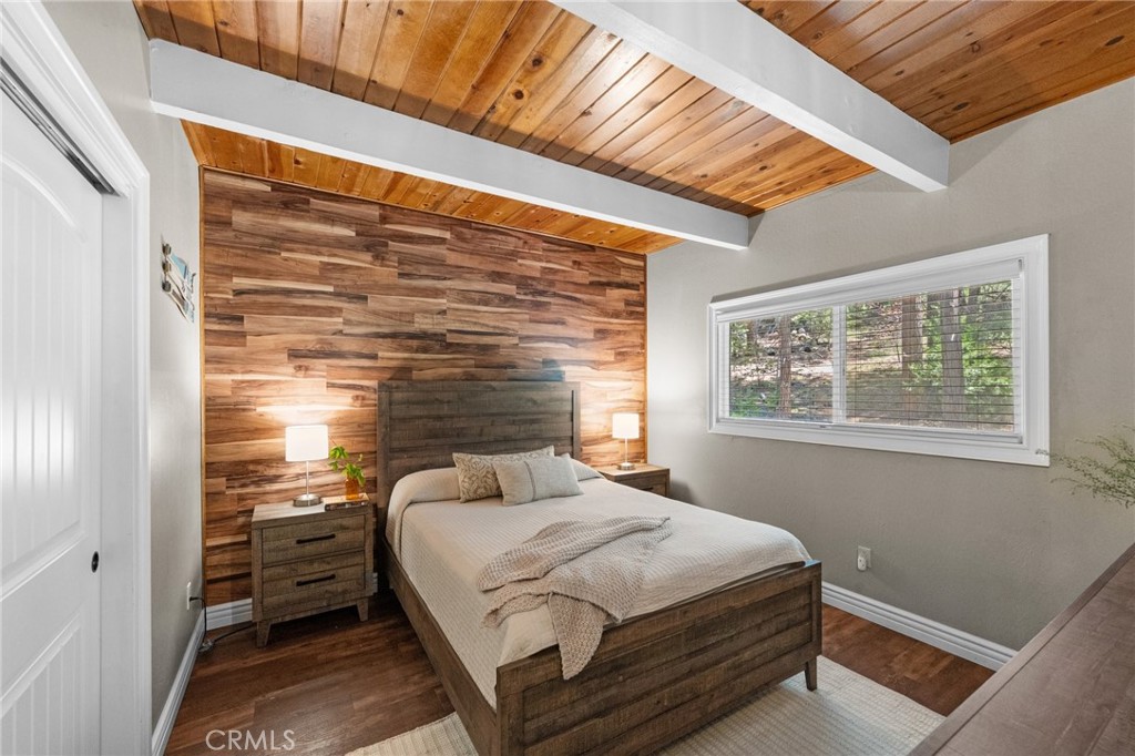 635 Grass Valley Road Lake Arrowhead, CA 92352 - Photo 11 of 29