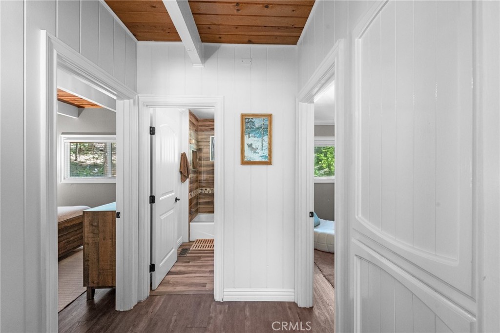 635 Grass Valley Road Lake Arrowhead, CA 92352 - Photo 8 of 29