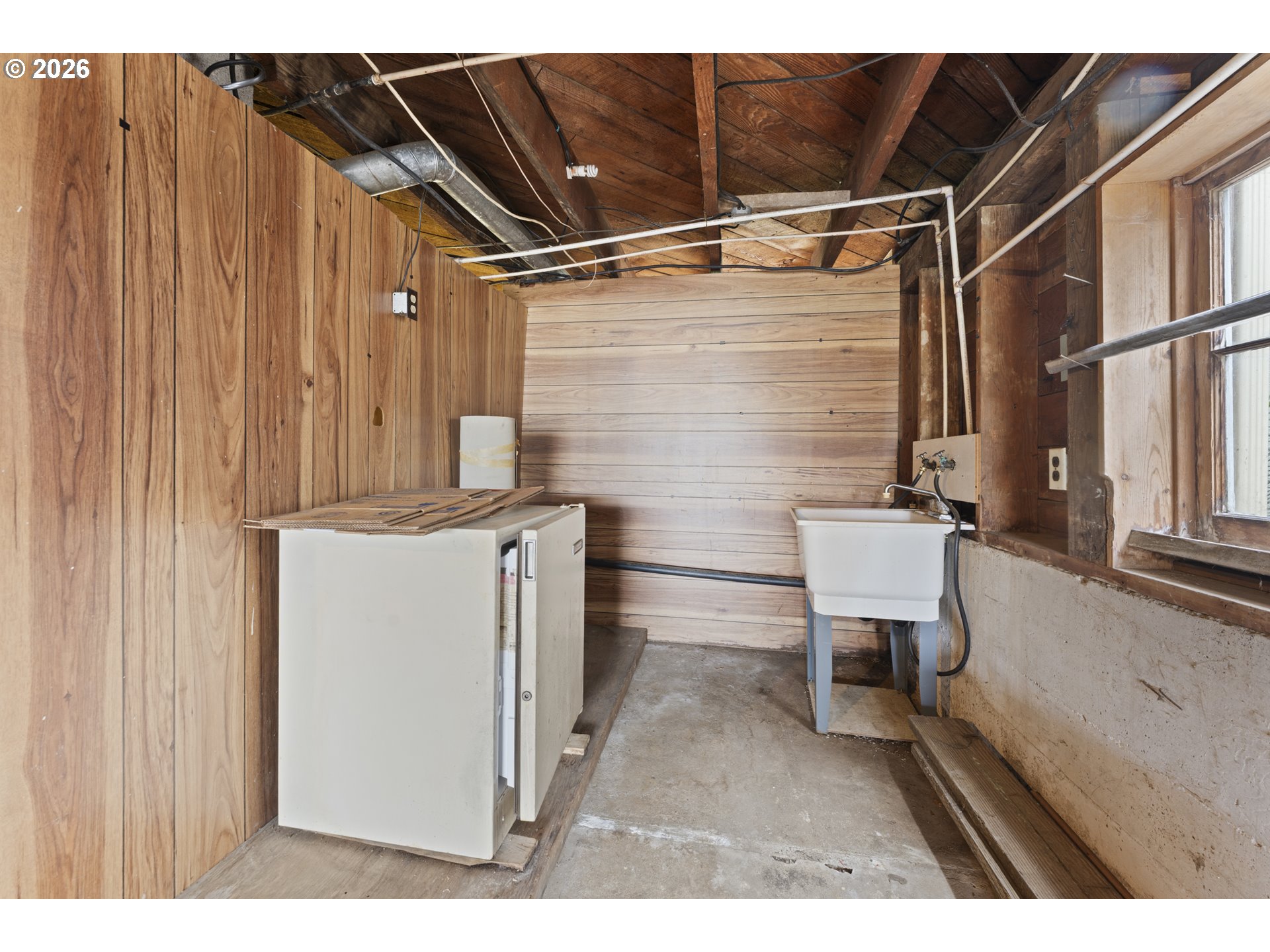 642 Clark Street North Bend, OR 97459 - Photo 23 of 29 a view of utility room