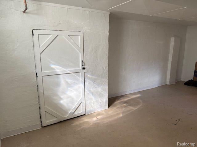 3160 Frembes Road Waterford, MI 48329 - Photo 17 of 24 Gallery Image 17