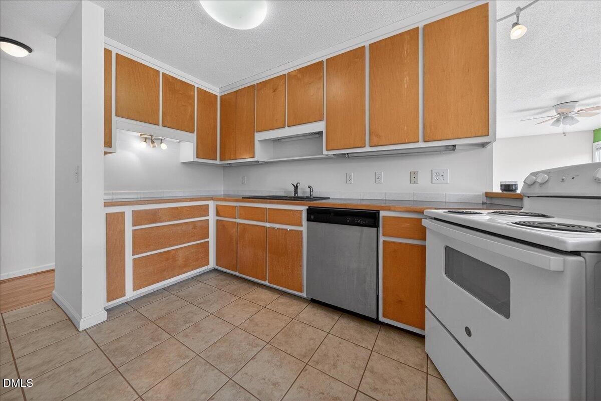 180 Manor Drive Timberlake, NC 27583 - Photo 27 of 85 67-Interior_180ManorDrive_113