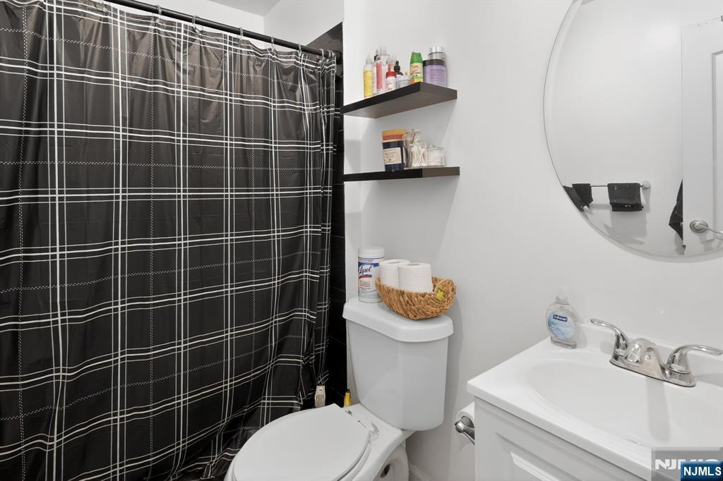 192 Burnett Avenue Maplewood, NJ 07040 - Photo 8 of 13