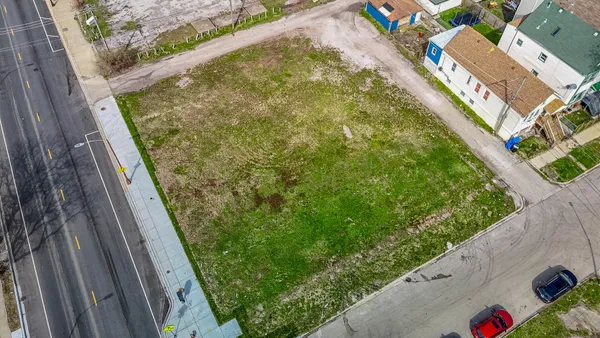 $250,000 | 352 West 59th Street, Chicago, IL 60621