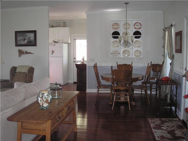 93 Pleasant Valley Road Ethridge, TN 38456 - Photo 4 of 18 dining