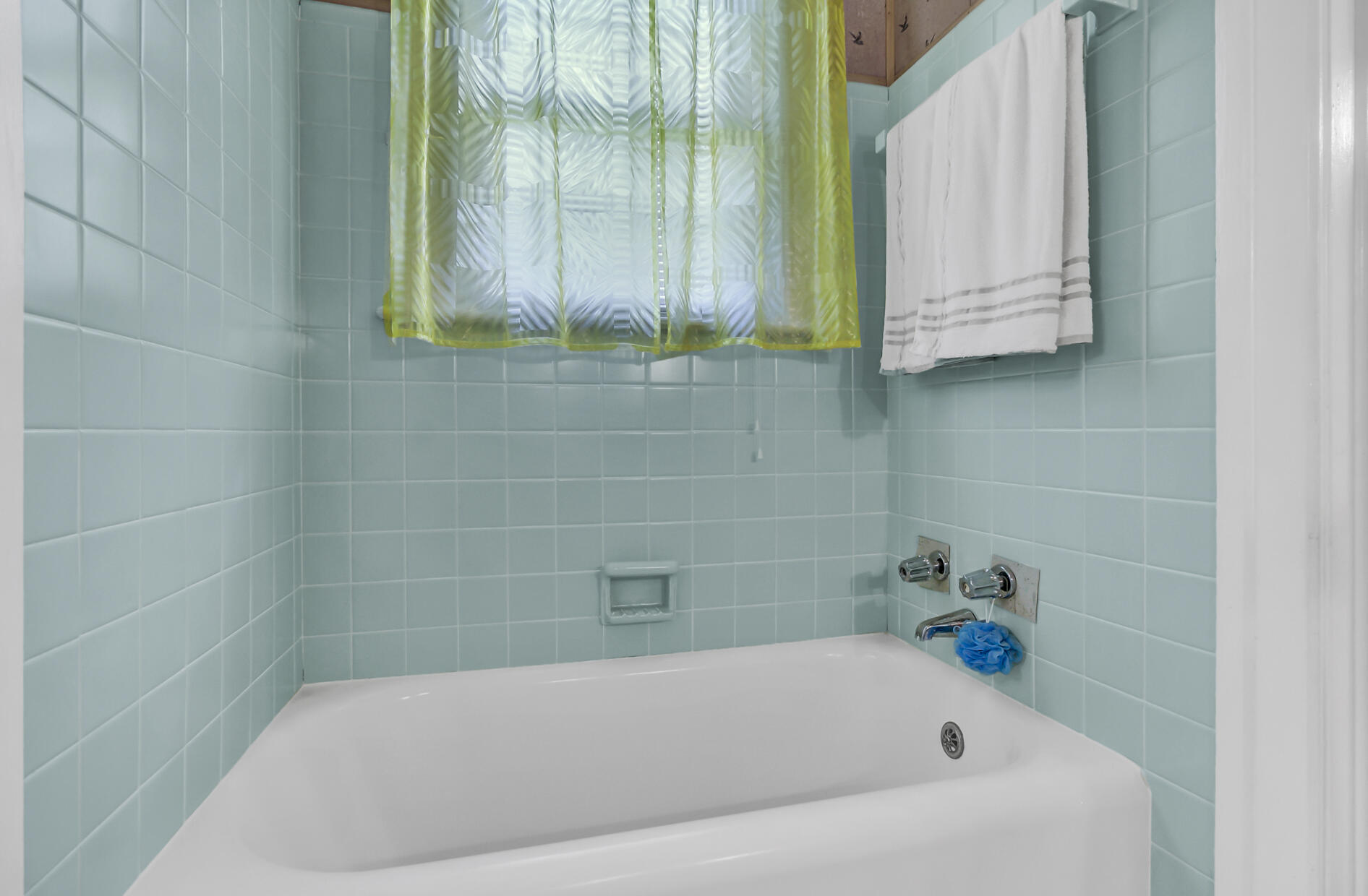 768 Rutledge Avenue Charleston, SC 29403 - Photo 13 of 19 24