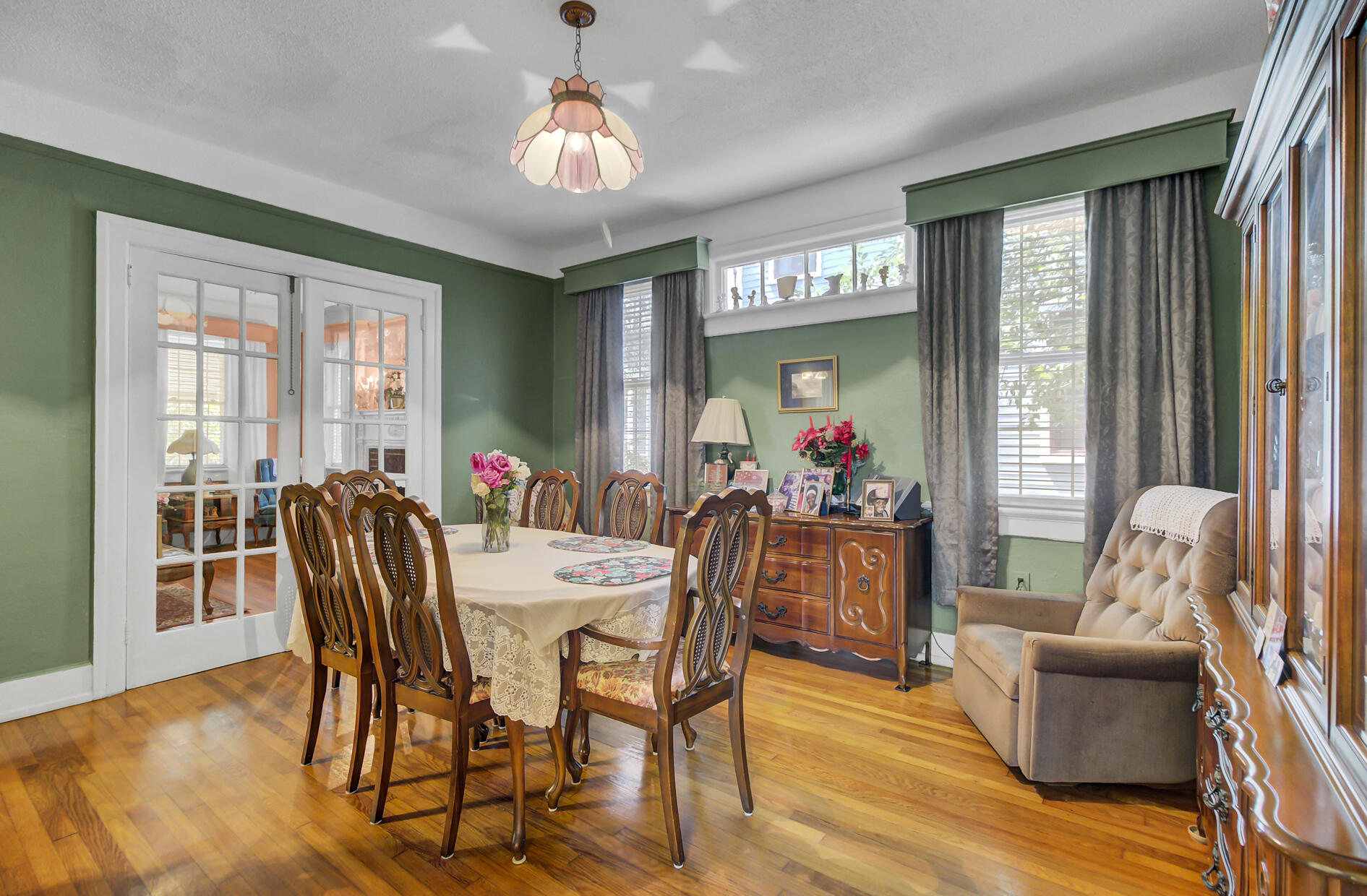 768 Rutledge Avenue Charleston, SC 29403 - Photo 7 of 19 11