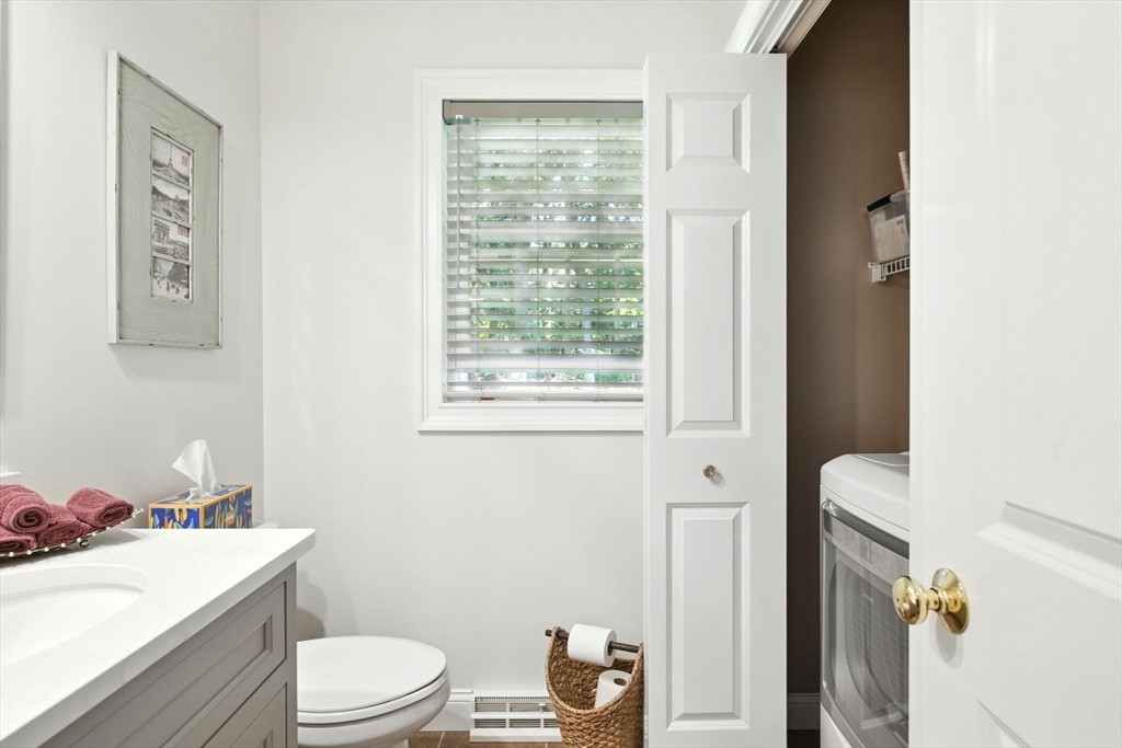 34 Hawks Circle Westfield, MA 01085 - Photo 12 of 38