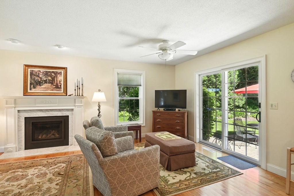 34 Hawks Circle Westfield, MA 01085 - Photo 13 of 38