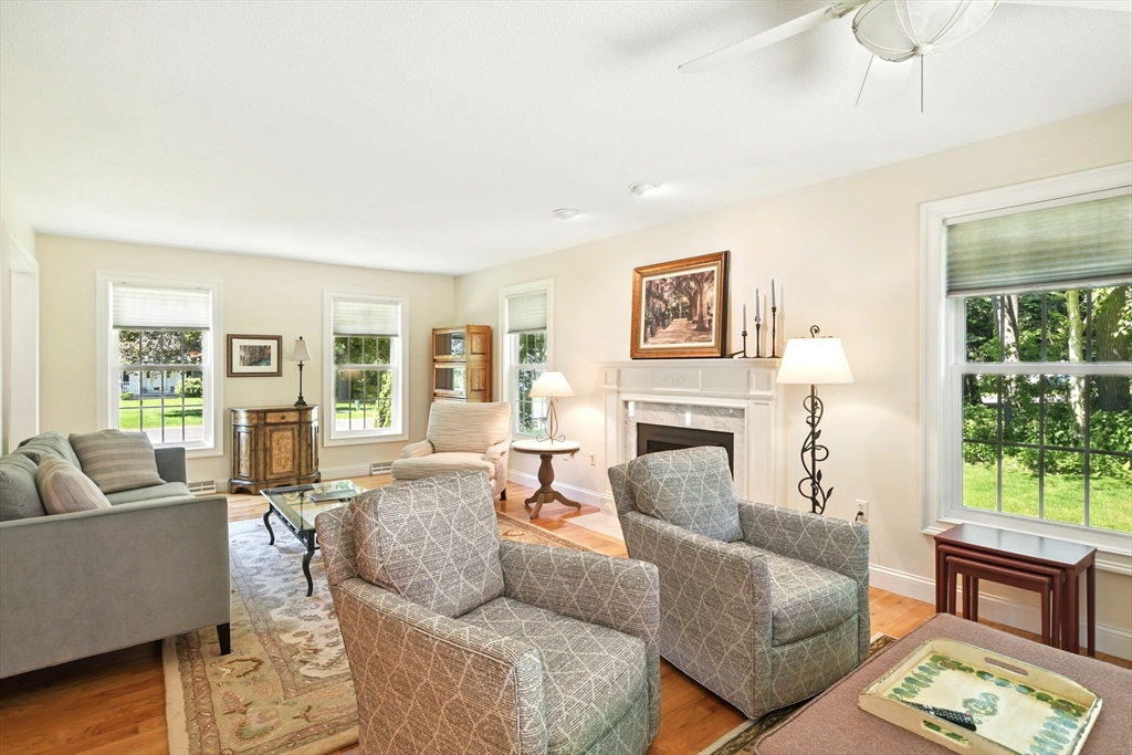 34 Hawks Circle Westfield, MA 01085 - Photo 14 of 38