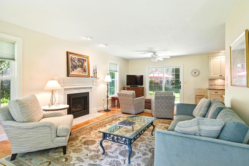 34 Hawks Circle Westfield, MA 01085 - Photo 18 of 38