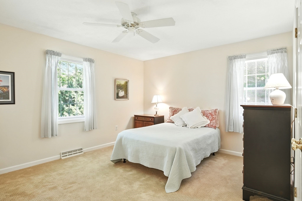 34 Hawks Circle Westfield, MA 01085 - Photo 29 of 38