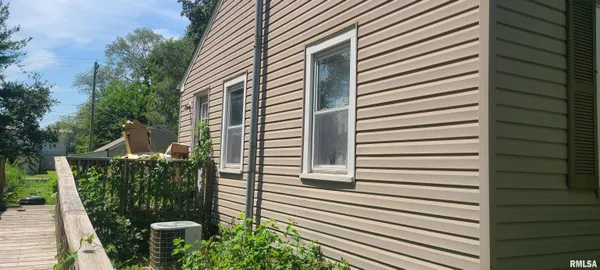 $72,000 | 1721 North Logan Street, Chillicothe, IL 61523