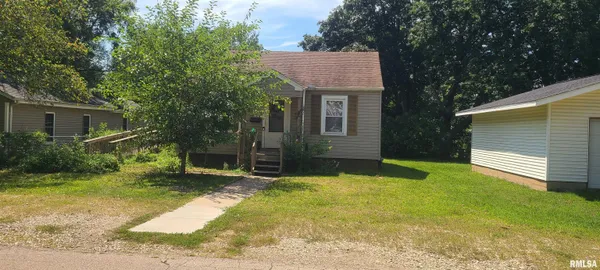 $72,000 | 1721 North Logan Street, Chillicothe, IL 61523