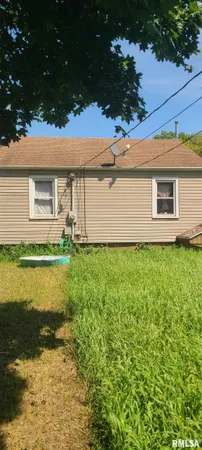 $72,000 | 1721 North Logan Street, Chillicothe, IL 61523