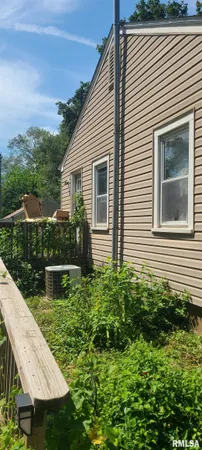 $72,000 | 1721 North Logan Street, Chillicothe, IL 61523