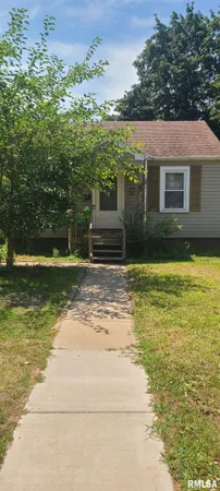 $72,000 | 1721 North Logan Street, Chillicothe, IL 61523