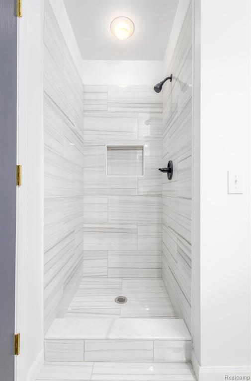 36915 Herman Street Romulus, MI 48174 - Photo 16 of 35 Gallery Image 16
