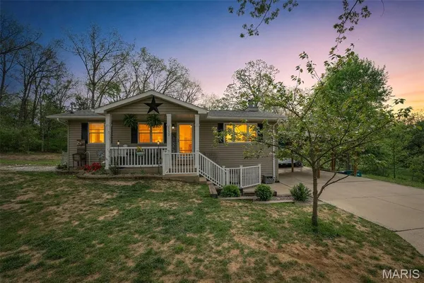 $285,000 | 1122 Werner Lake Drive, Bloomsdale, MO 63627