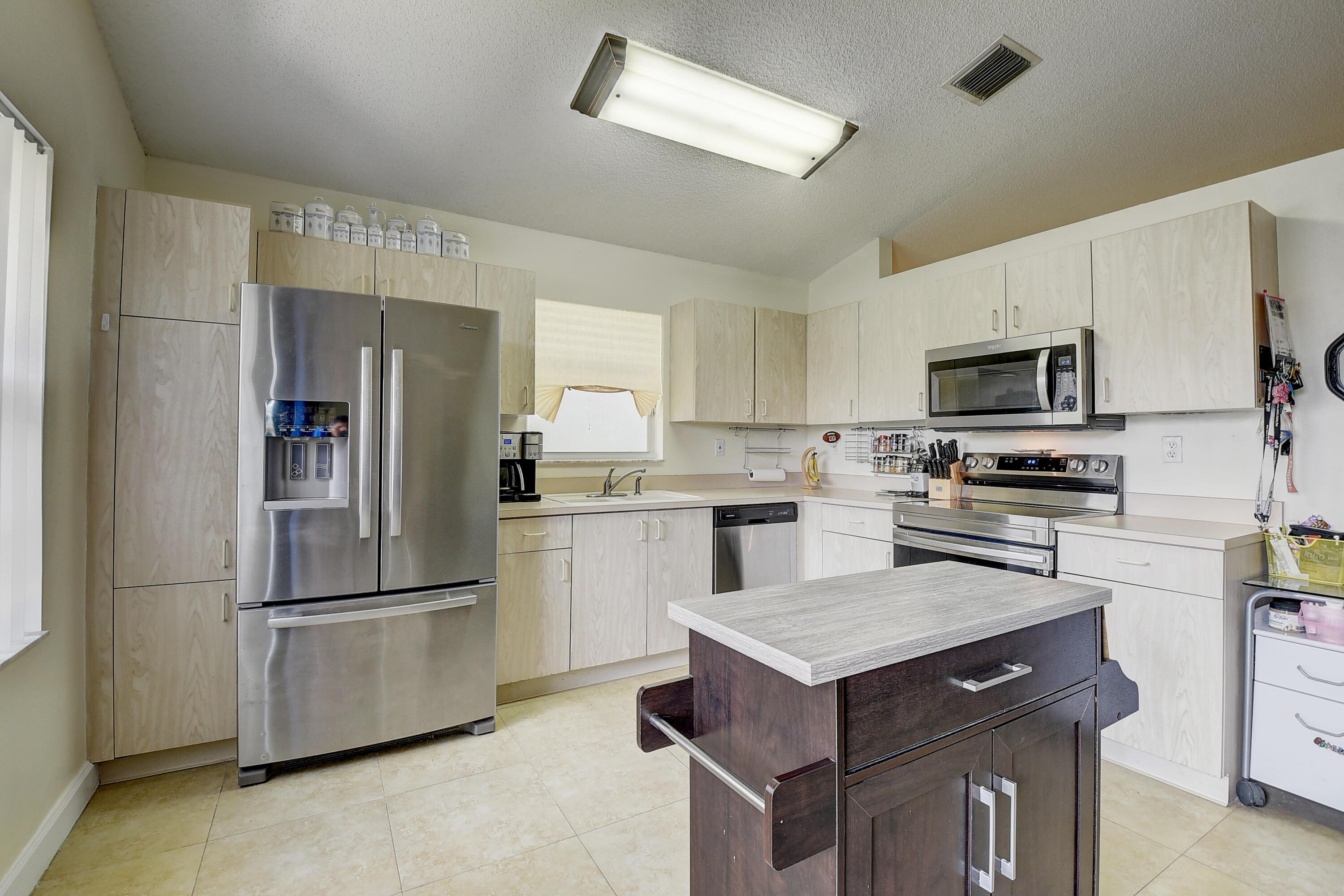 23311 Treeline Drive Boca Raton, FL 33428 - Photo 35 of 48 3 (23)