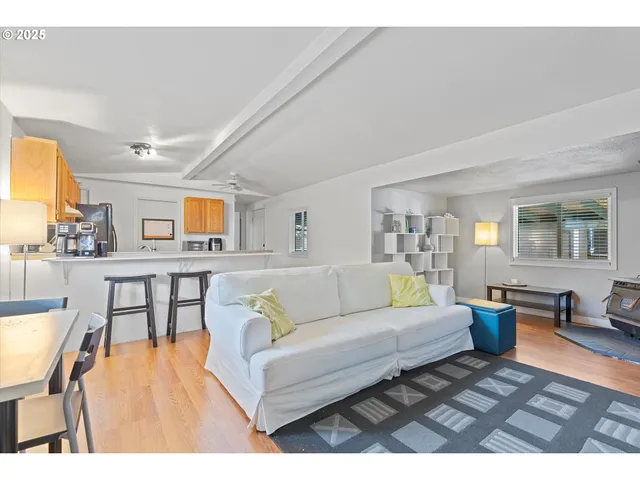 $105,900 | 10660 Southwest Wilsonville Road, Unit 60, Wilsonville, OR 97070