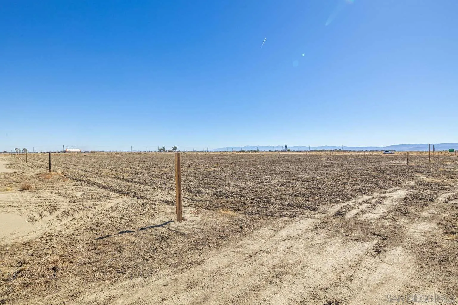 0 Tbd, Unit 1 Rosamond, CA 93560 - Photo 23 of 43 a view of beach and ocean