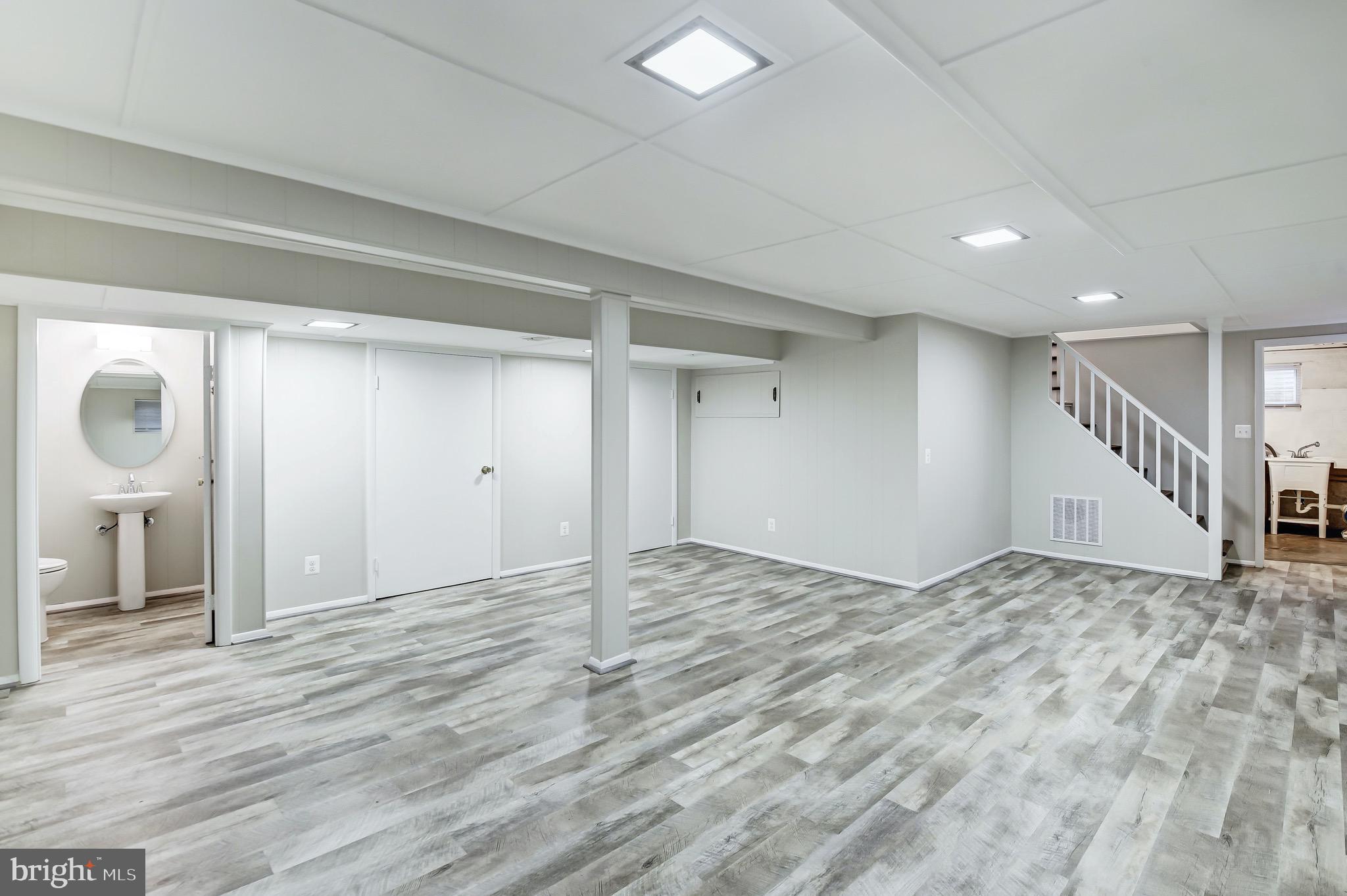 2940 Terrace Drive Chevy Chase, MD 20815 - Photo 22 of 28