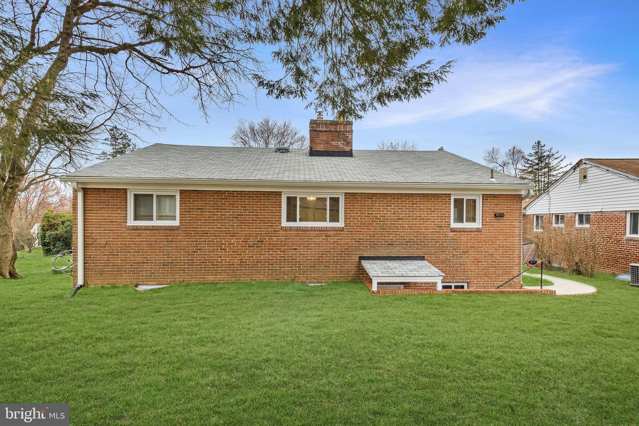 2940 Terrace Drive Chevy Chase, MD 20815 - Photo 26 of 28