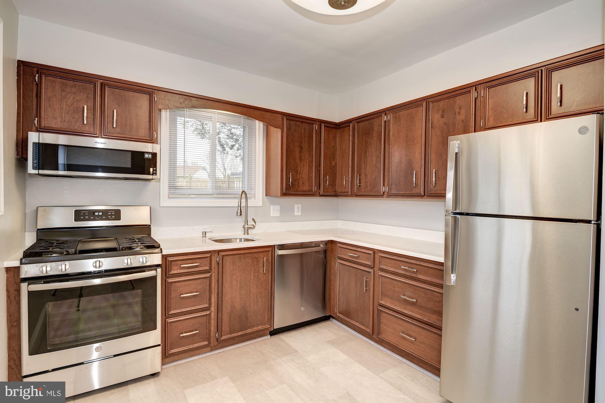 2940 Terrace Drive Chevy Chase, MD 20815 - Photo 9 of 28