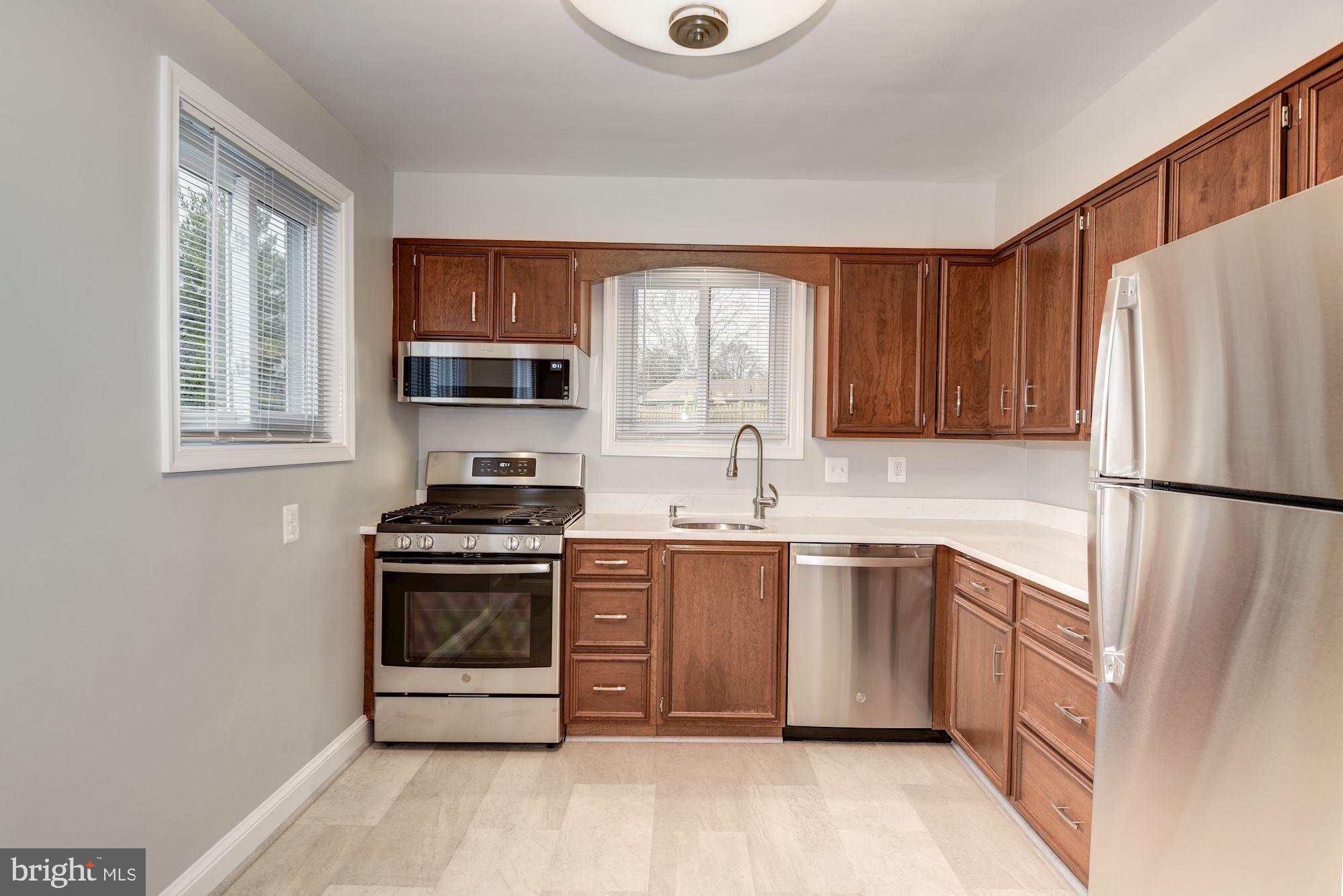 2940 Terrace Drive Chevy Chase, MD 20815 - Photo 10 of 28