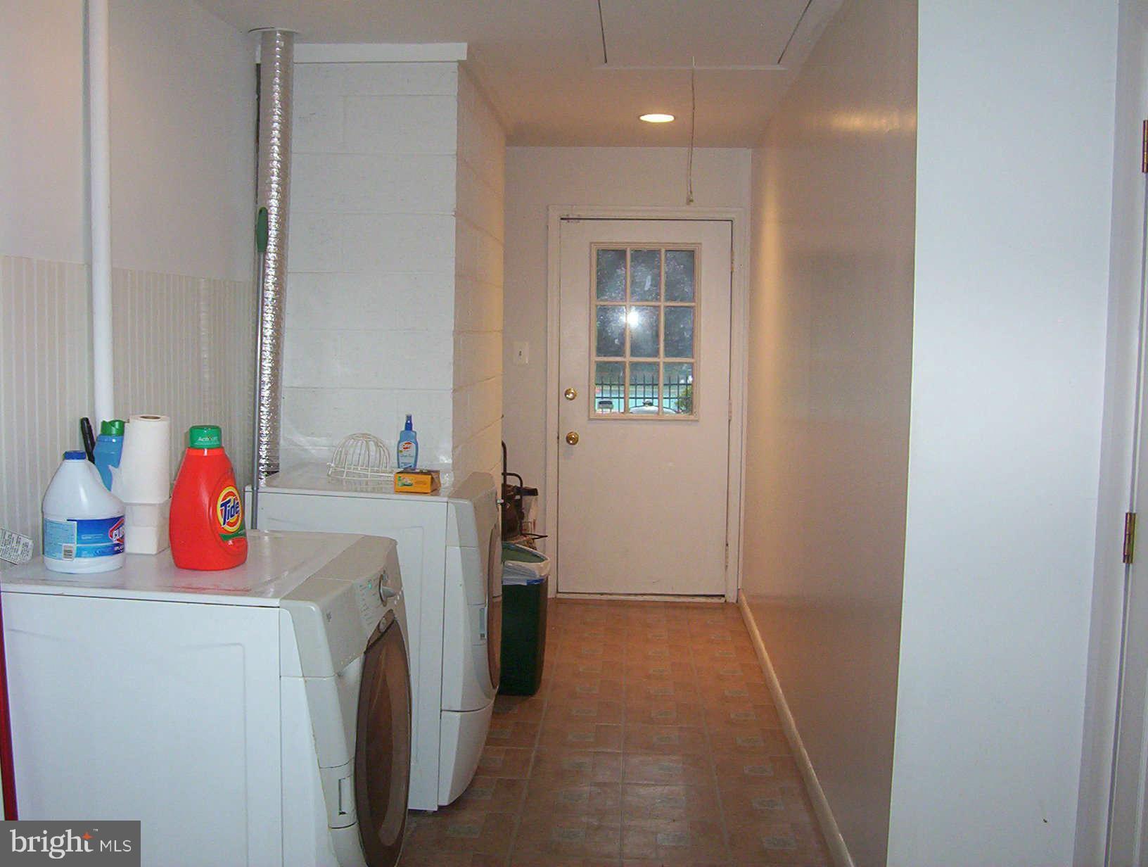 12211 Etchison Road Ellicott City, MD 21042 - Photo 25 of 27 Interior (General)
