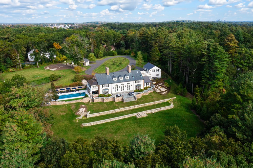 32 Parkman Way Needham, MA 02492 - Photo 3 of 35 a view of a house with a big yard