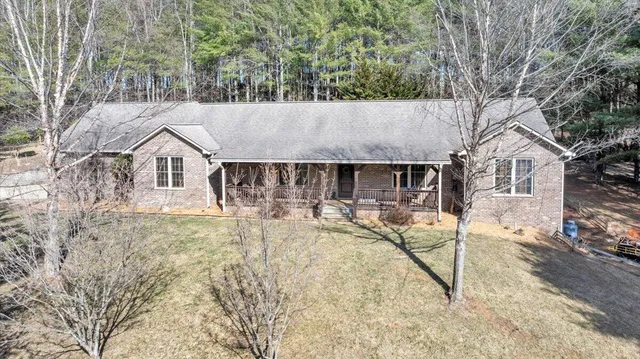 $635,000 | 181 Borderline Road Northwest, Willis, VA 24380