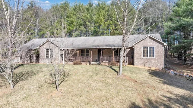 $635,000 | 181 Borderline Road Northwest, Willis, VA 24380