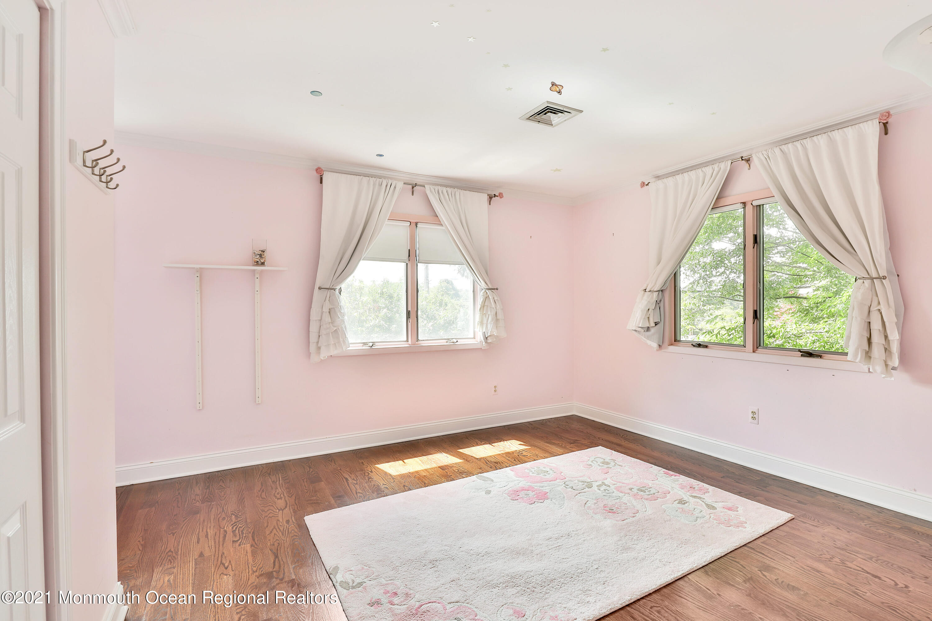 57 Black Point Road Rumson, NJ 07760 - Photo 16 of 26 57 Black Point Rd Rumson NJ-print-019-02