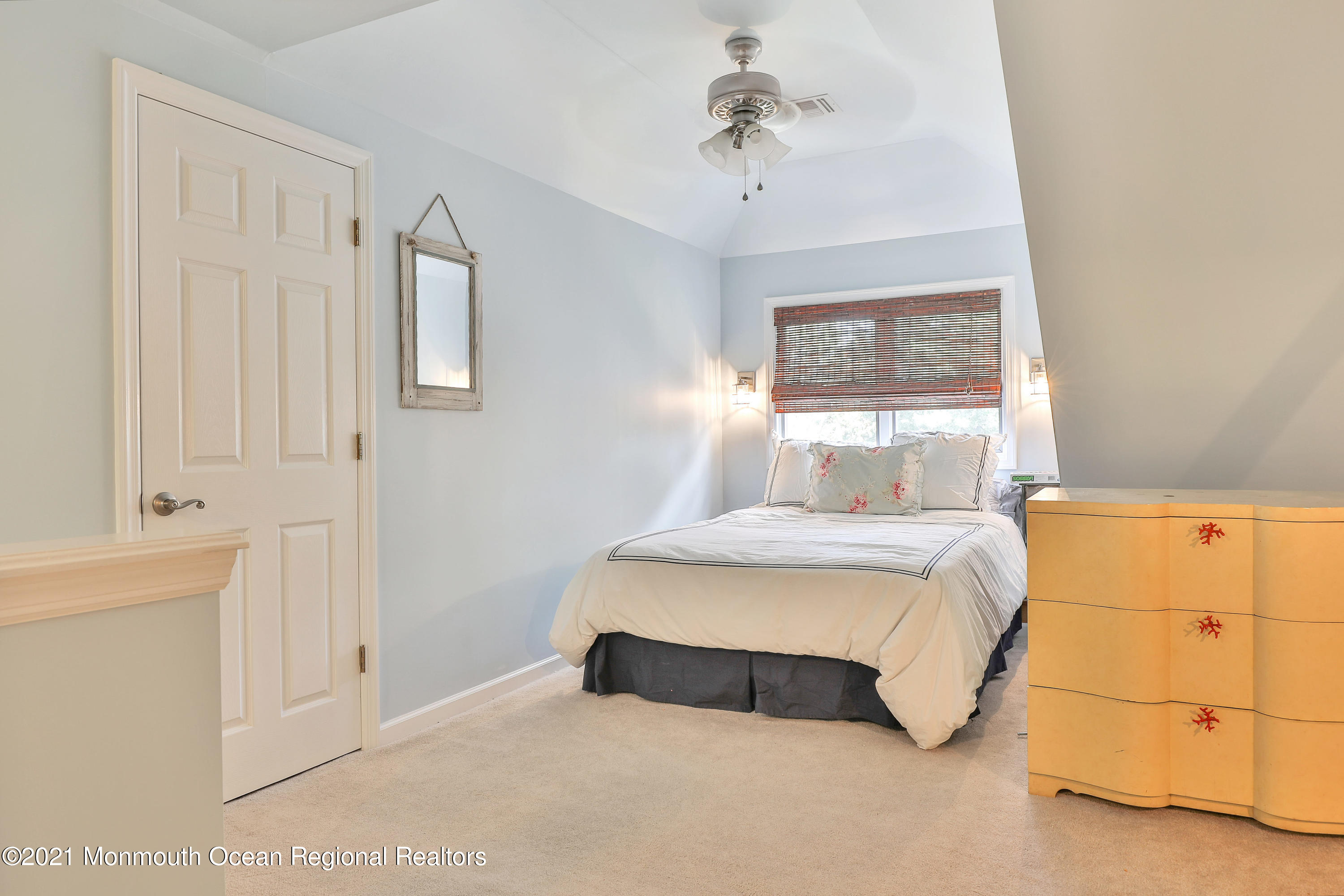57 Black Point Road Rumson, NJ 07760 - Photo 18 of 26 57 Black Point Rd Rumson NJ-print-021-01