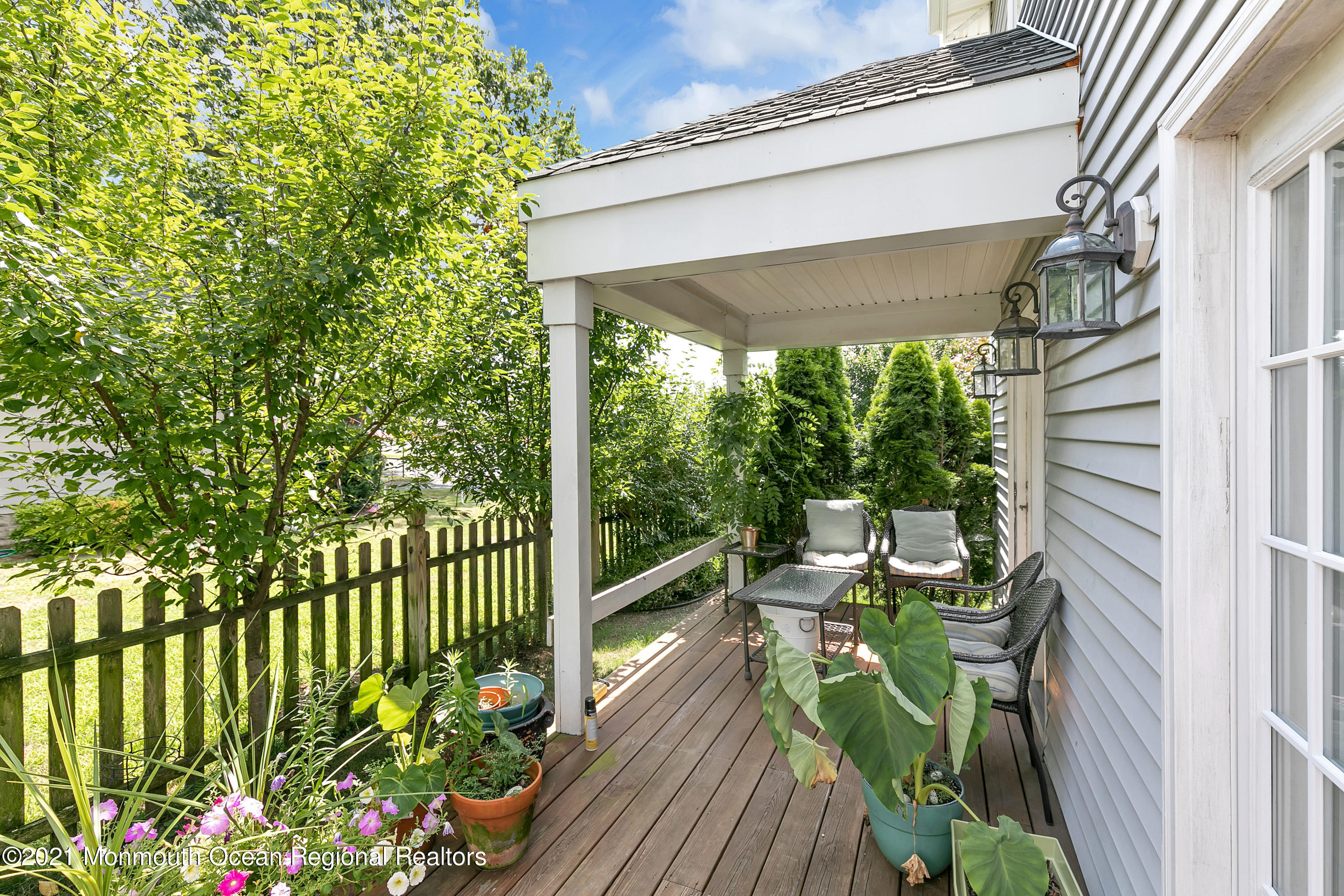 57 Black Point Road Rumson, NJ 07760 - Photo 3 of 26 57 Black Point Rd Rumson NJ-print-003-00