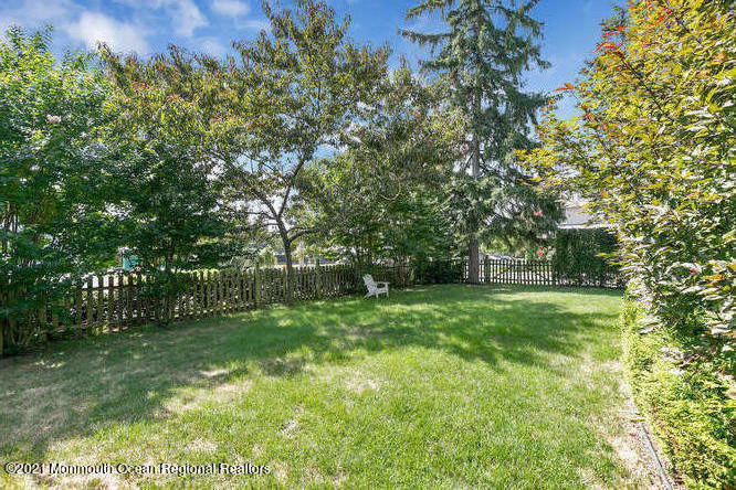 57 Black Point Road Rumson, NJ 07760 - Photo 23 of 26 57 Black Point Rd Rumson NJ-small-027-00