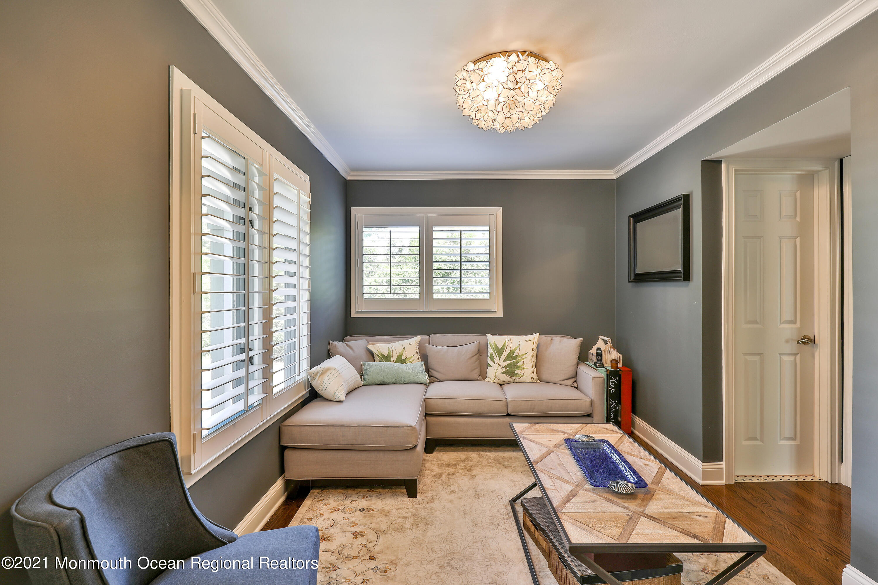 57 Black Point Road Rumson, NJ 07760 - Photo 5 of 26 57 Black Point Rd Rumson NJ-print-008-01