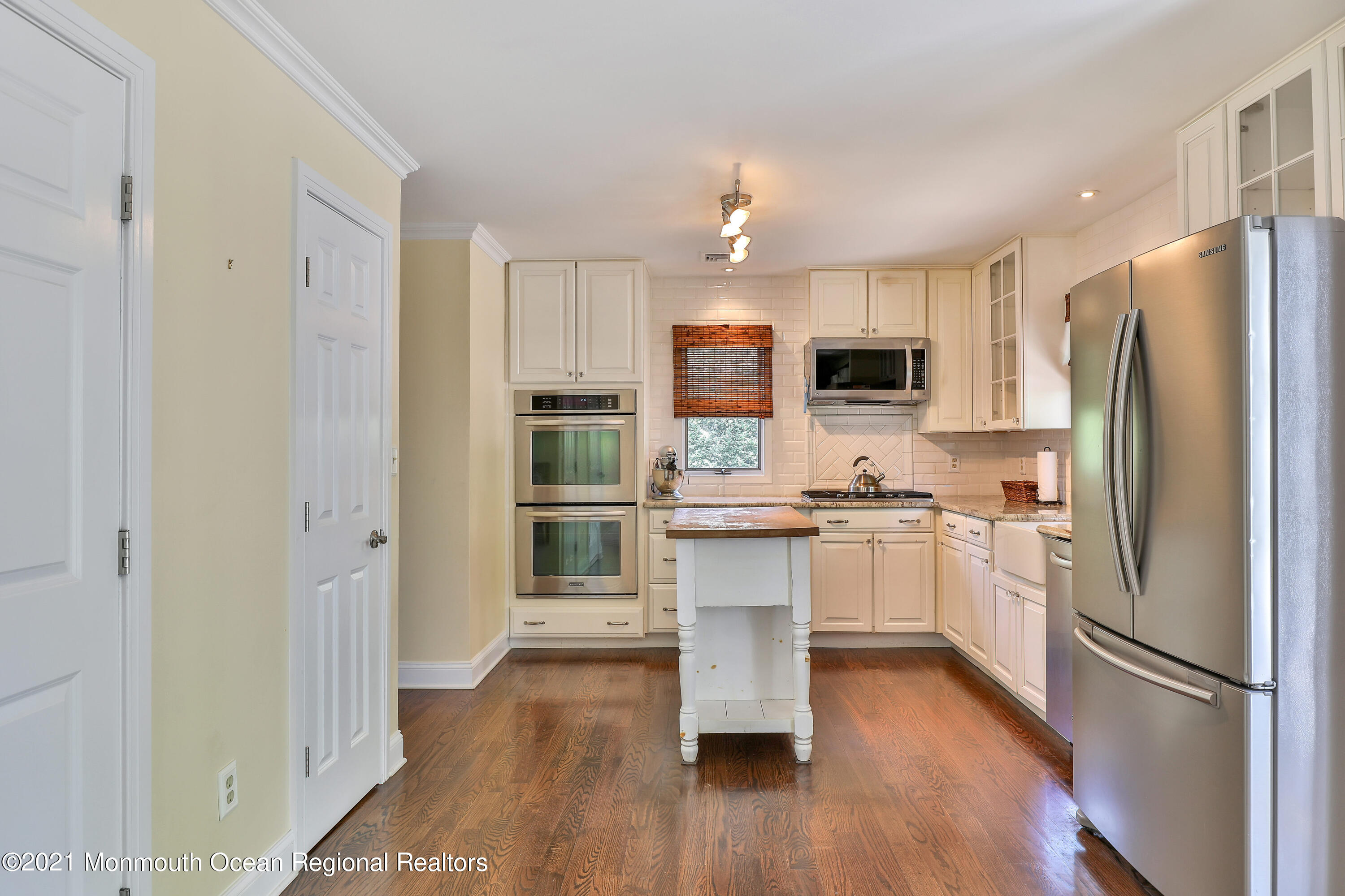 57 Black Point Road Rumson, NJ 07760 - Photo 8 of 26 57 Black Point Rd Rumson NJ-print-010-00