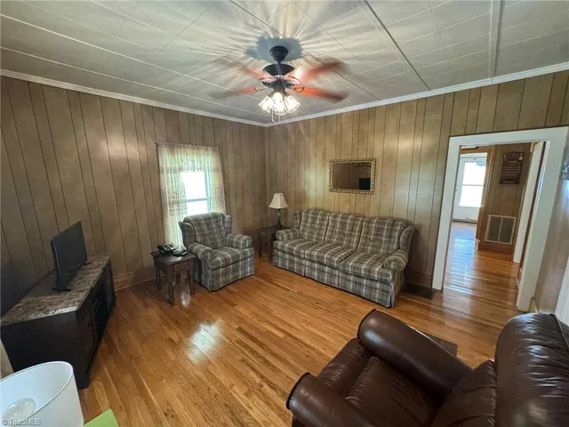 $140,000 | 362 Pegram Street, Elkin, NC 28621