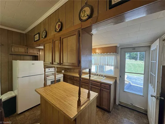 $140,000 | 362 Pegram Street, Elkin, NC 28621