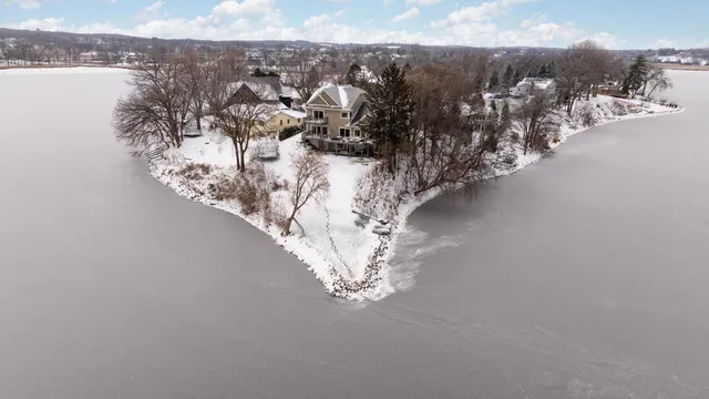 $3,150,000 | 3396 Kings Point Road, Excelsior, MN 55331