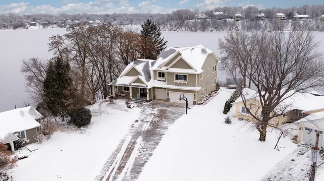 $3,150,000 | 3396 Kings Point Road, Excelsior, MN 55331