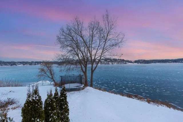 $3,150,000 | 3396 Kings Point Road, Excelsior, MN 55331