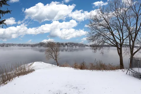 $3,150,000 | 3396 Kings Point Road, Excelsior, MN 55331