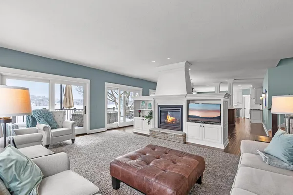 $3,150,000 | 3396 Kings Point Road, Excelsior, MN 55331